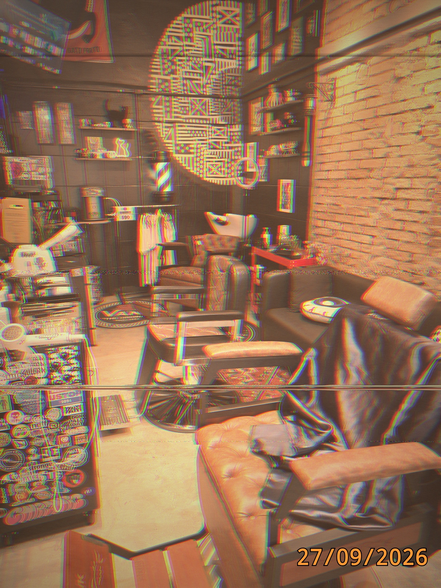 Interior da Barbearia Gato Preto com poltronas